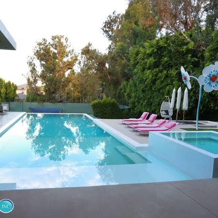 Beverly Hills Endless Summer Pool