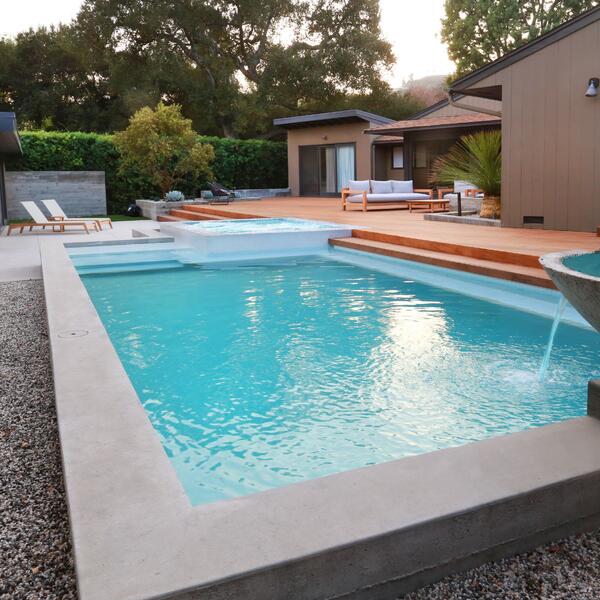 Rose Bowl Modern Pool With Seamless Deck