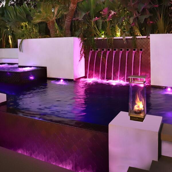 Modern Entertainers Pool